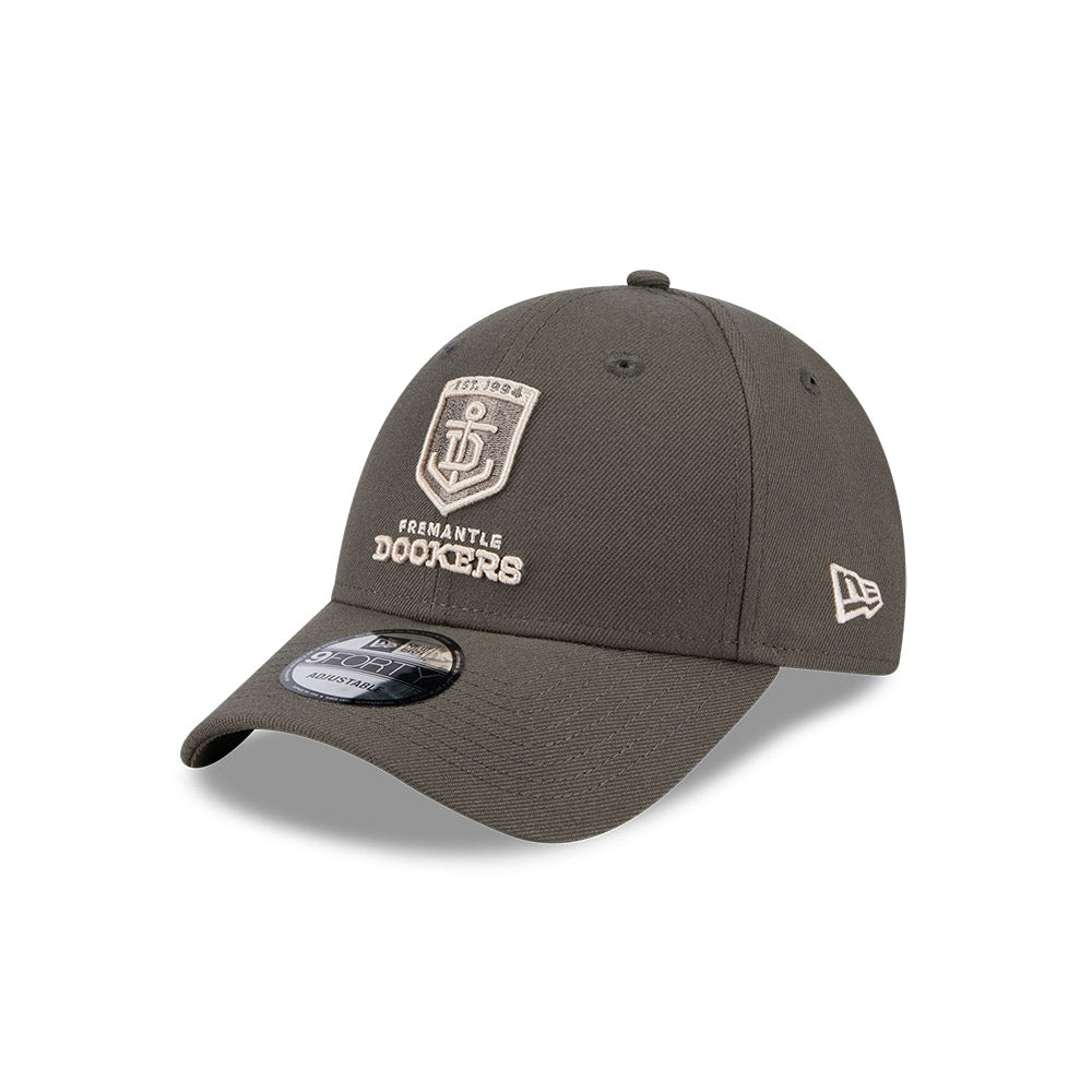 Fremantle Dockers Hat - AFL 2025 Dusty Charcoal Grey 9Forty Strapback Cap - New Era